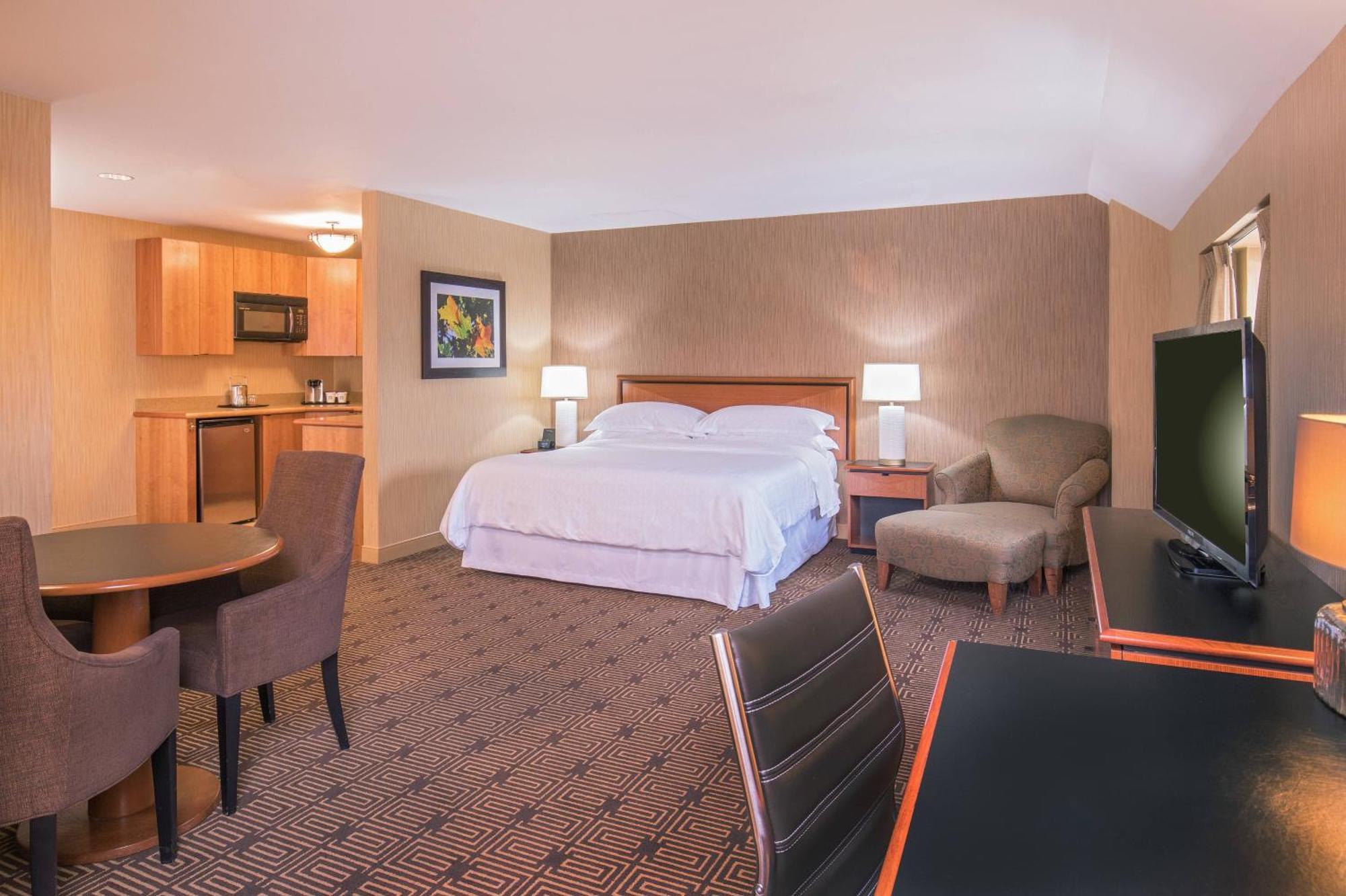 Sheraton Springfield Monarch Place Hotel Exterior foto